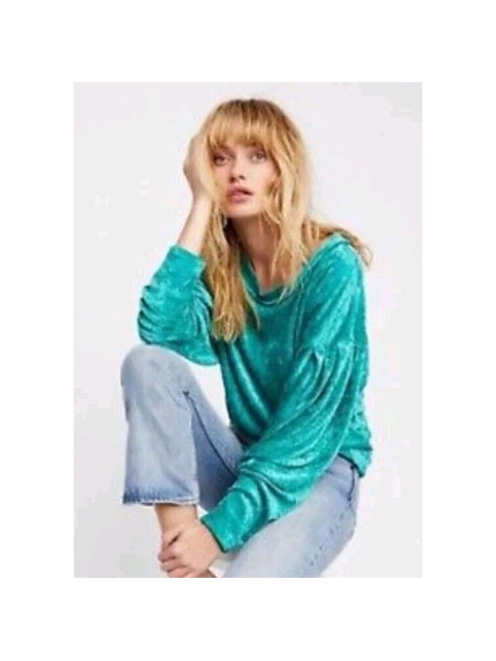 Free People luxe velvet top🦚